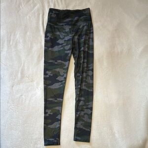 SO Green and Black Camouflage Leggings High Waist